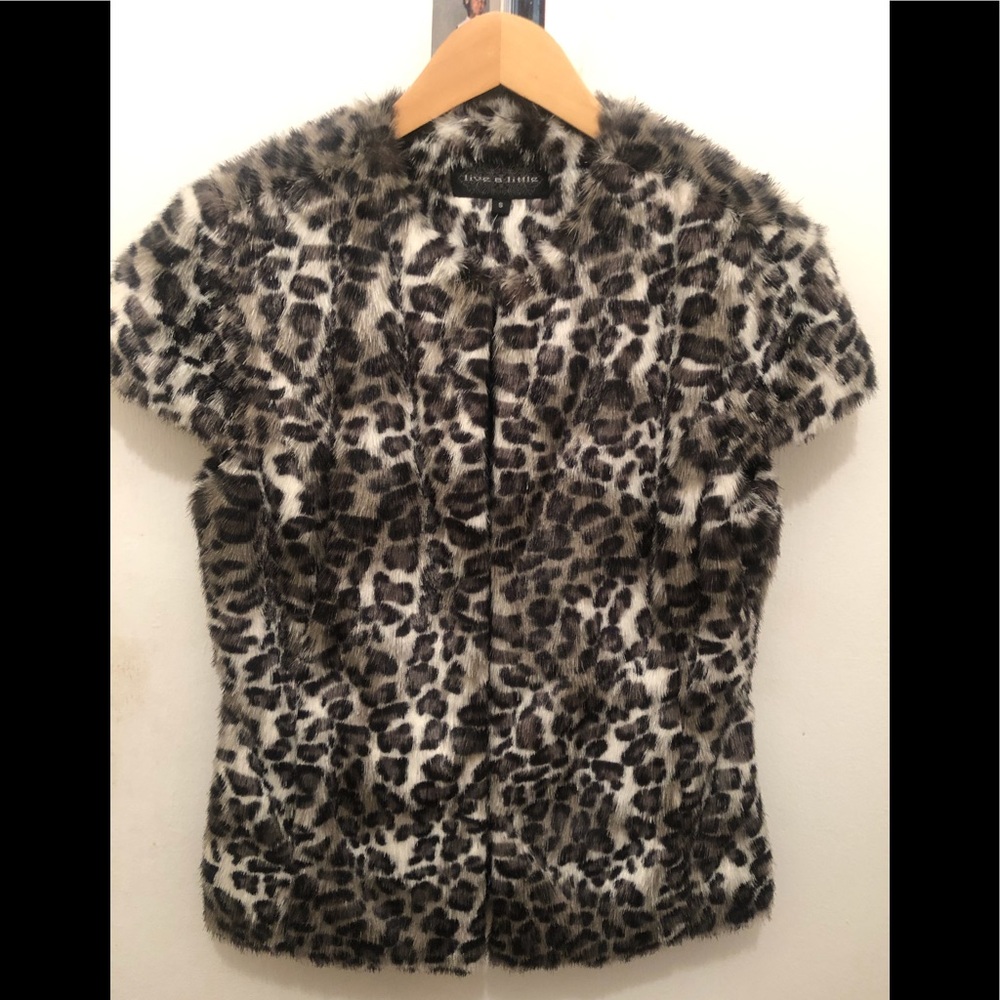 LIVE A LITTLE LEOPARD FAUX FUR JACKET